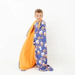 Feline Spooky Reversible Blanket 9 Feline Spooky Reversible Blanket -DREAMIERE Store CatsHalloweenTwoPieceJamms 5