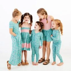 Driving Me Daisy Two Piece Pajamas Set 13 Driving Me Daisy Two Piece Pajamas Set -DREAMIERE Store DitsyFloralGroupShots 3 ef149cc9 4393 469e 9dcc de248f7c2743