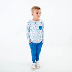 Bearly Skating By Pocket Tee And Jogger Set 11 Bearly Skating By Pocket Tee And Jogger Set -DREAMIERE Store PolarBearsBasicTeeandJoggerPants 4