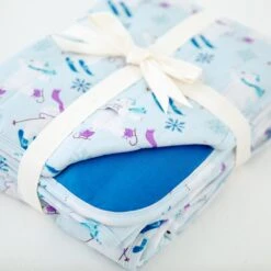 Bearly Skating By Quilted Children's Bamboo Blanket 10 Bearly Skating By Quilted Children's Bamboo Blanket -DREAMIERE Store PolarBearsquiltedchildrensblanket 3