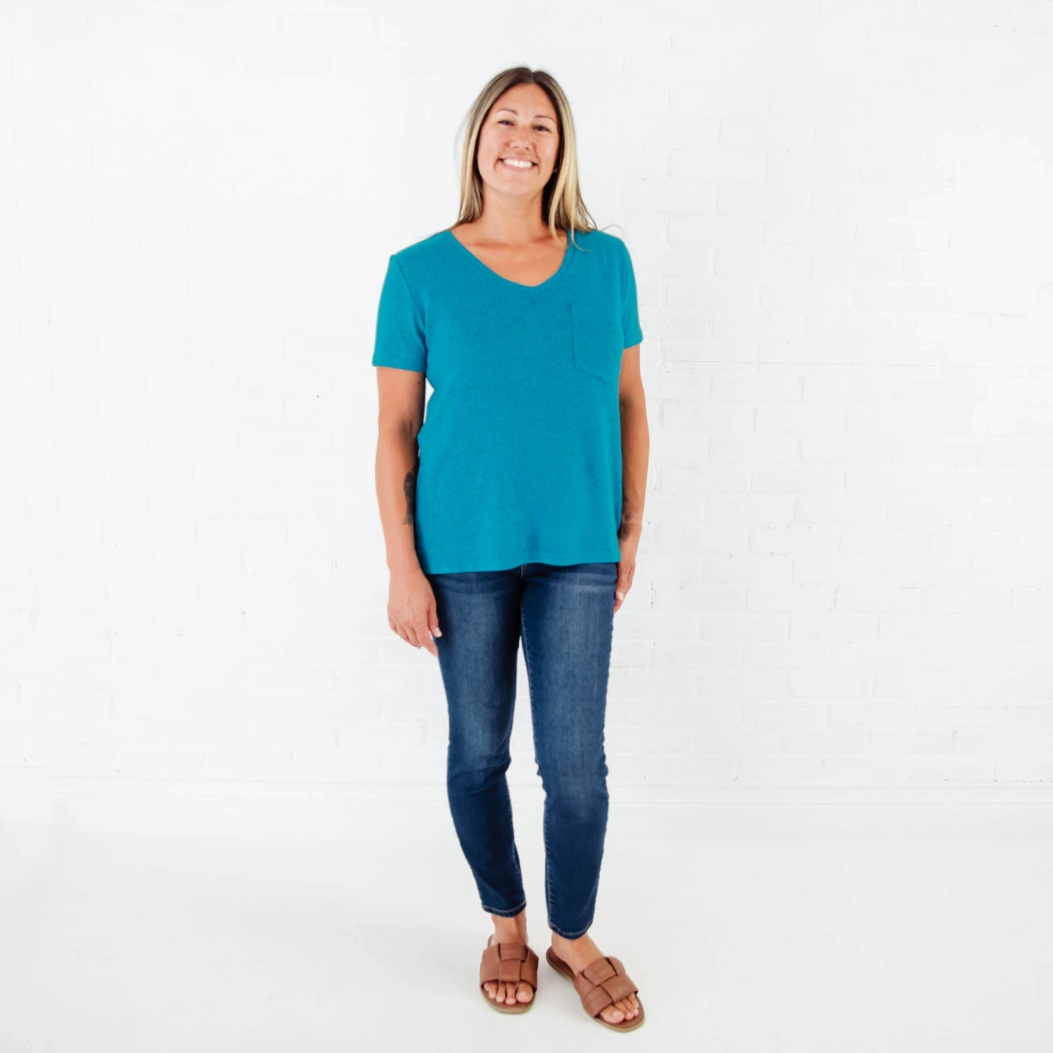 Lush Signature Blend V-Neck 2 Pack - Sandstone & Maxi Teal 10 Lush Signature Blend V-Neck 2 Pack - Sandstone & Maxi Teal - Image 8
