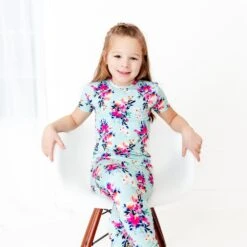 In Full Bloom Short Sleeve Two Piece Pajamas Set 9 In Full Bloom Short Sleeve Two Piece Pajamas Set -DREAMIERE Store aquafloraltwopiecejamms 2
