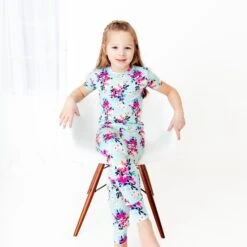 In Full Bloom Short Sleeve Two Piece Pajamas Set 11 In Full Bloom Short Sleeve Two Piece Pajamas Set -DREAMIERE Store aquafloraltwopiecejamms