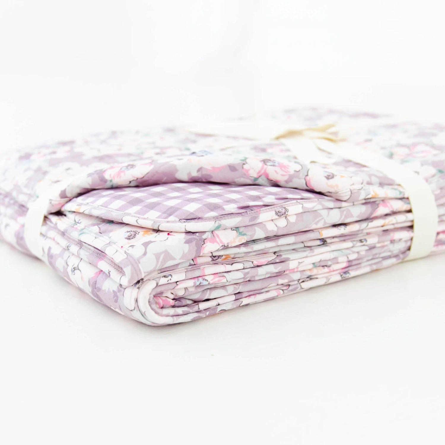 Bloom Baby Bloom Quilted Adult Bamboo Blanket - Two Layer 6 Bloom Baby Bloom Quilted Adult Bamboo Blanket - Two Layer - Image 4