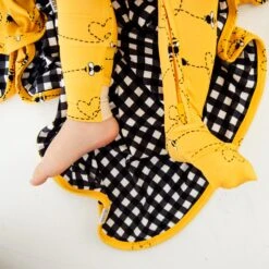 Bumble And Kind Reversible Blanket 11 Bumble And Kind Reversible Blanket -DREAMIERE Store bumbleandkindconvertiblefootie 15 8e48840d ef98 41c6 bd26 c7a899e728e9