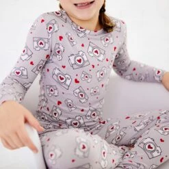 Capturing Hearts Two Piece Pajamas Set 12 Capturing Hearts Two Piece Pajamas Set -DREAMIERE Store cameraheartstwopiece 2