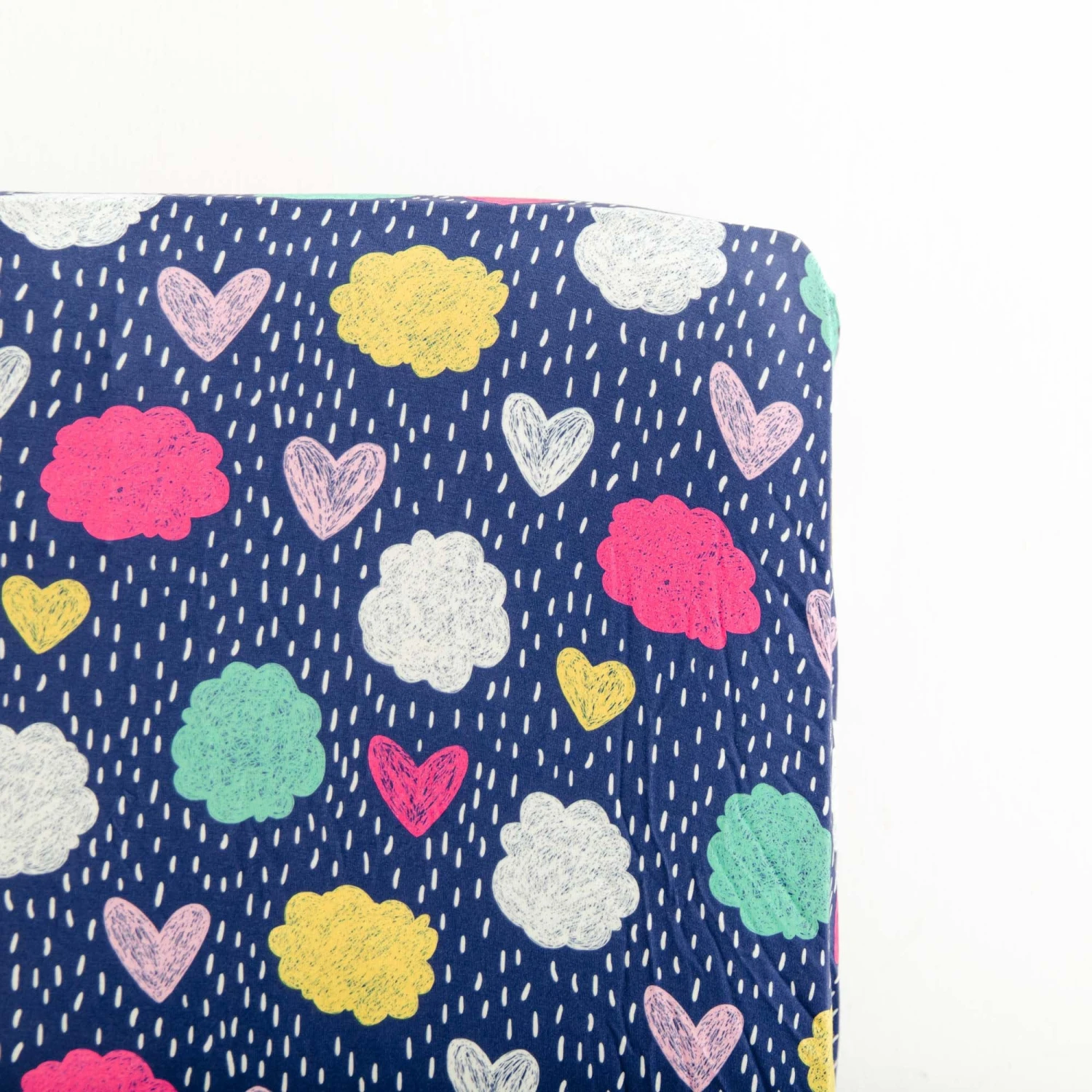 Love Reigns Crib Sheet 4 Love Reigns Crib Sheet - Image 2