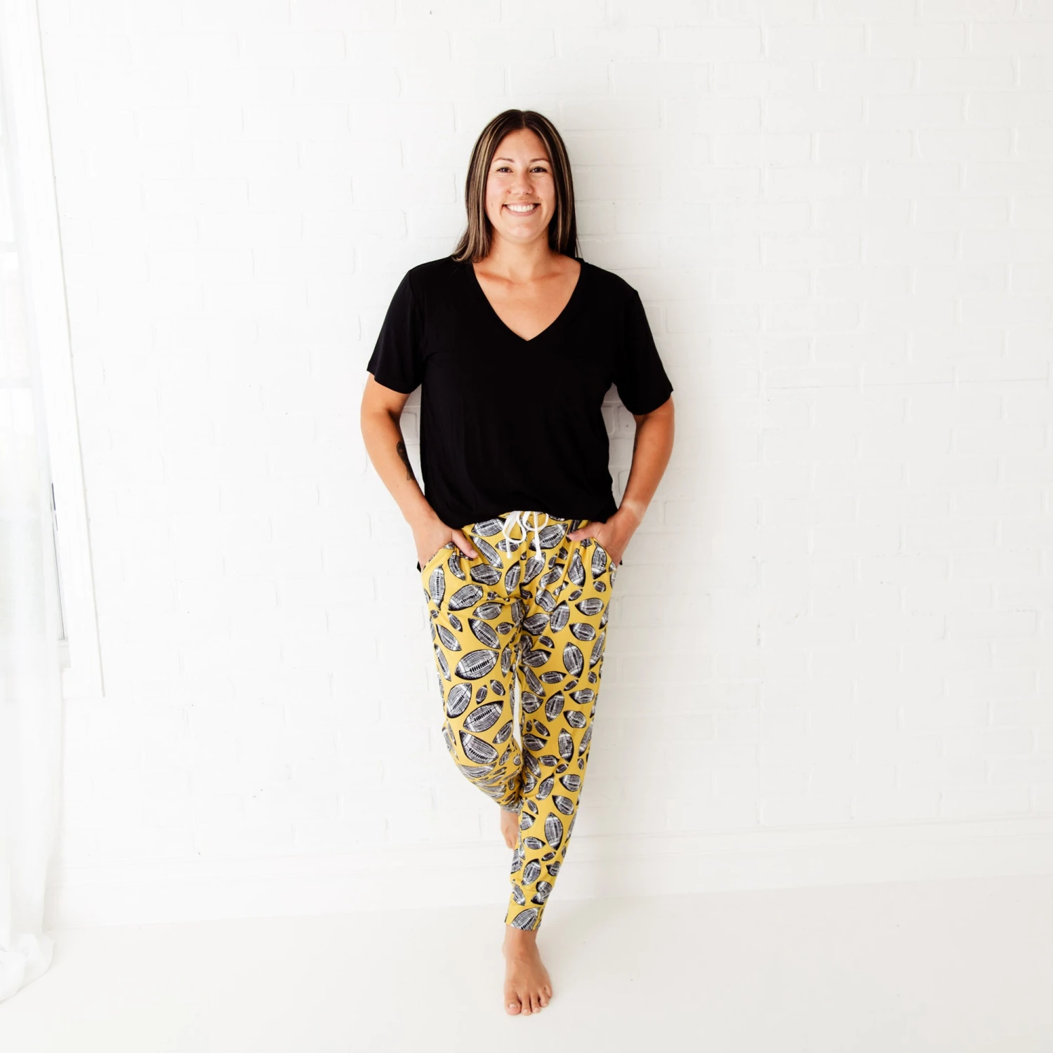 Hit The Sack Women's V-Neck Loungewear Set 6 Hit The Sack Women's V-Neck Loungewear Set - Image 4