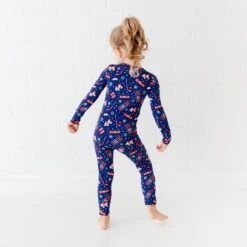 Freeze The Day Two Piece Pajamas Set 9 Freeze The Day Two Piece Pajamas Set -DREAMIERE Store hockeytwopiecejamms 11