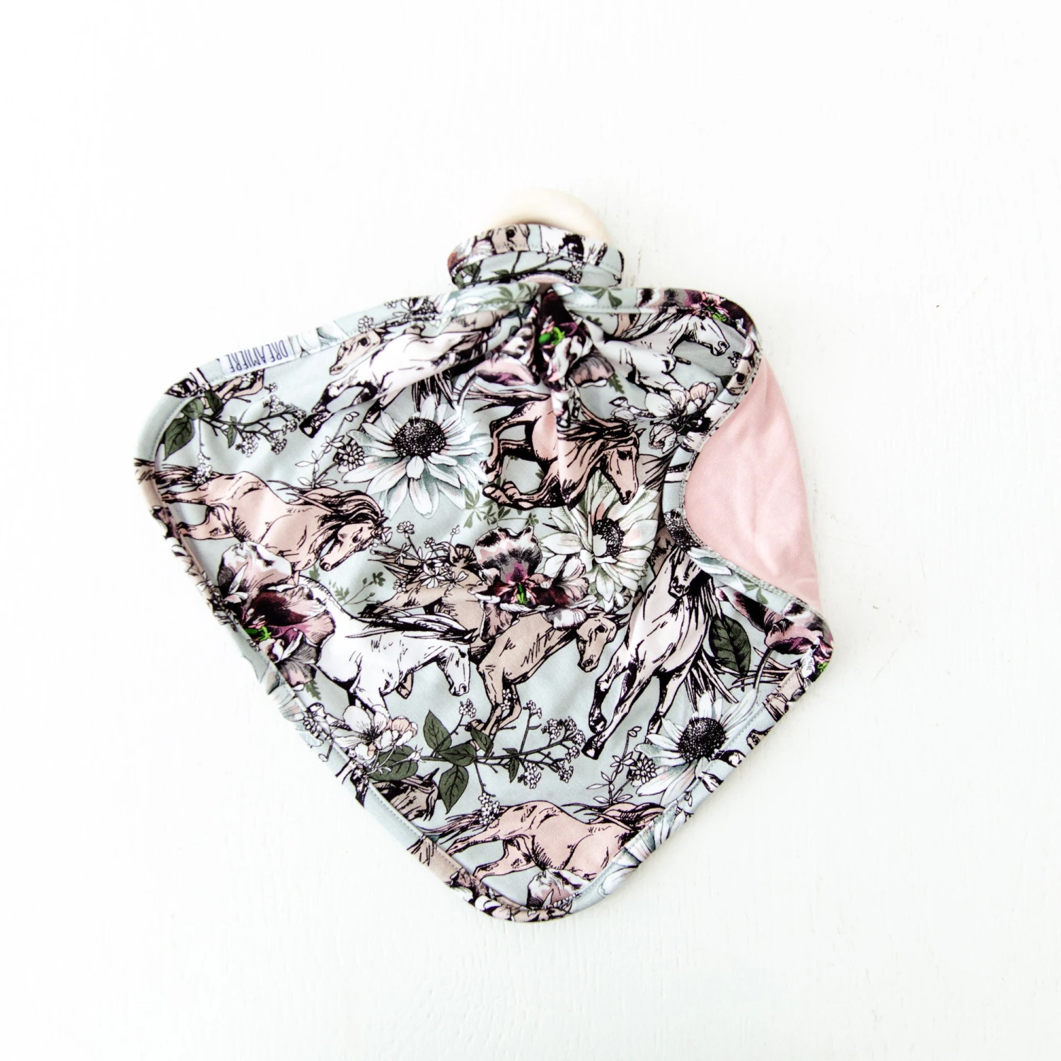 Hold Your Horses Lovey 3 Hold Your Horses Lovey