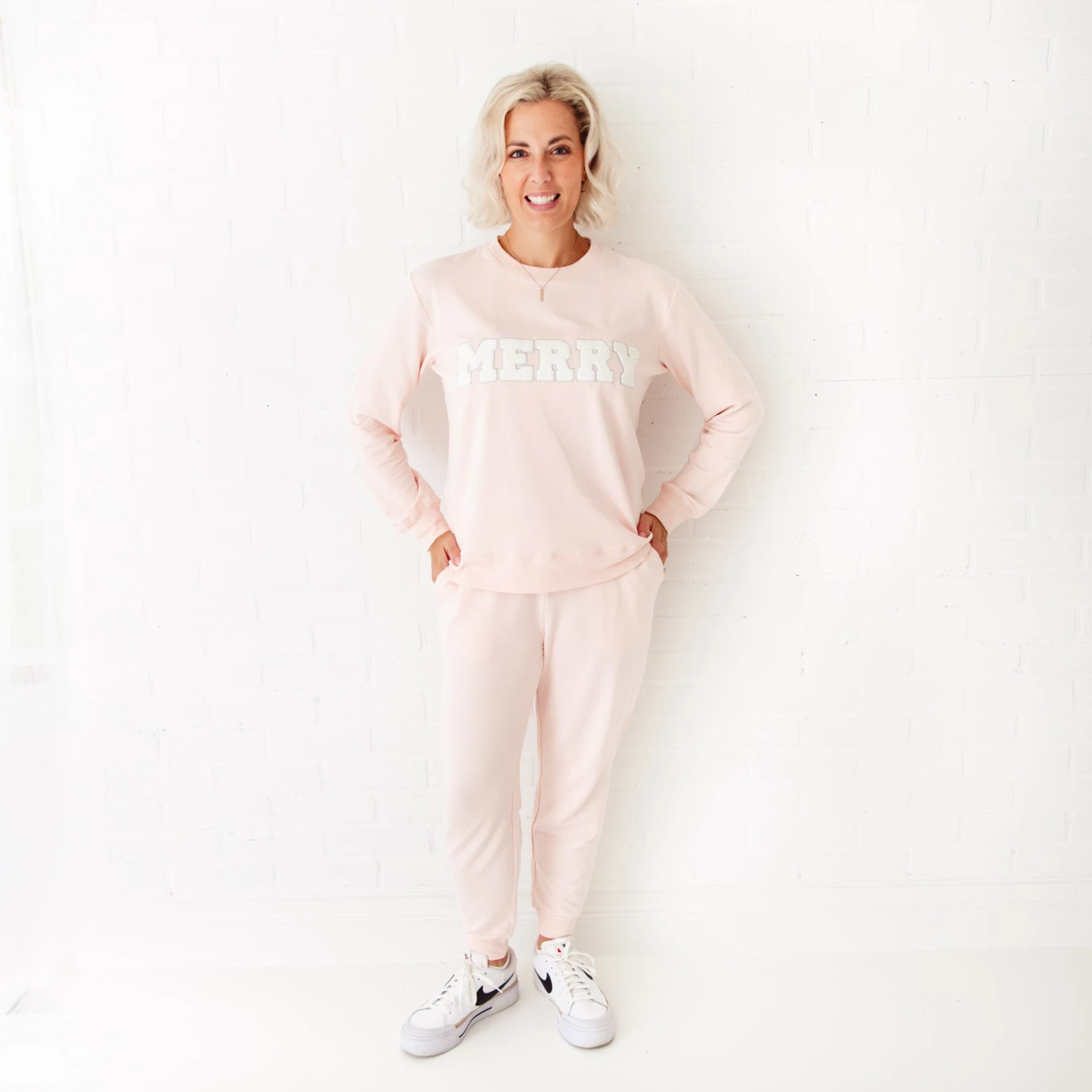 Merry Jogger Set - Women's Tinsel Pink 3 Merry Jogger Set - Women's Tinsel Pink