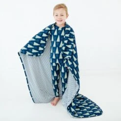 All Spruced Up Quilted Children's Bamboo Blanket - Navy 11 All Spruced Up Quilted Children's Bamboo Blanket - Navy -DREAMIERE Store navyspruceduptwopiecejamms 5 a8fb38df 570b 44d4 8674 e4fa72286740