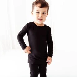 Onyx Two Piece Pajamas Set 9 Onyx Two Piece Pajamas Set -DREAMIERE Store onyxtwopiecejamms 3