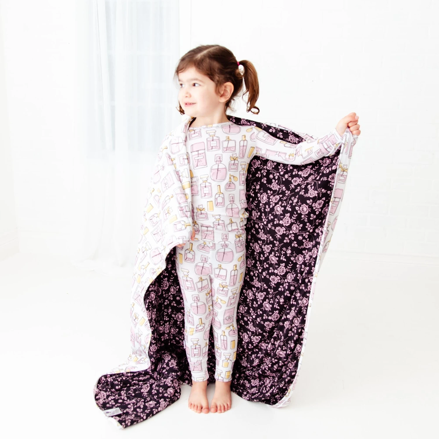 Eau De Dreamiere Quilted Children's Bamboo Blanket 6 Eau De Dreamiere Quilted Children's Bamboo Blanket - Image 4