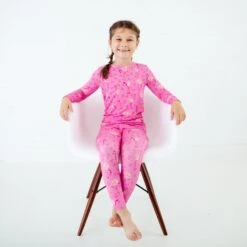 Let's Flamingle Two Piece Pajamas Set 10 Let's Flamingle Two Piece Pajamas Set -DREAMIERE Store pinkflamingotwopiecejamms 9