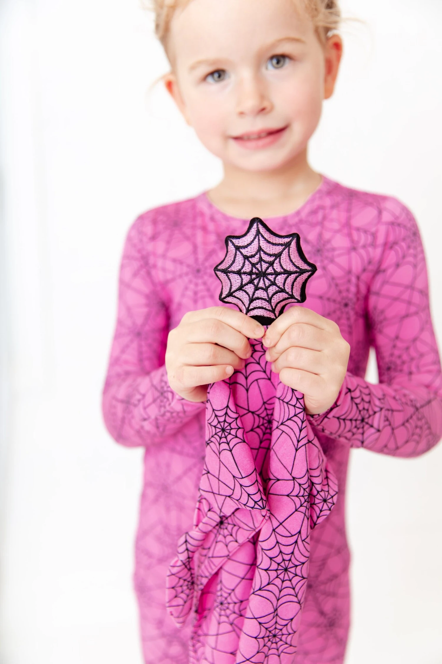 Dream Weaver Snuggle Lovey - Pink 5 Dream Weaver Snuggle Lovey - Pink - Image 3