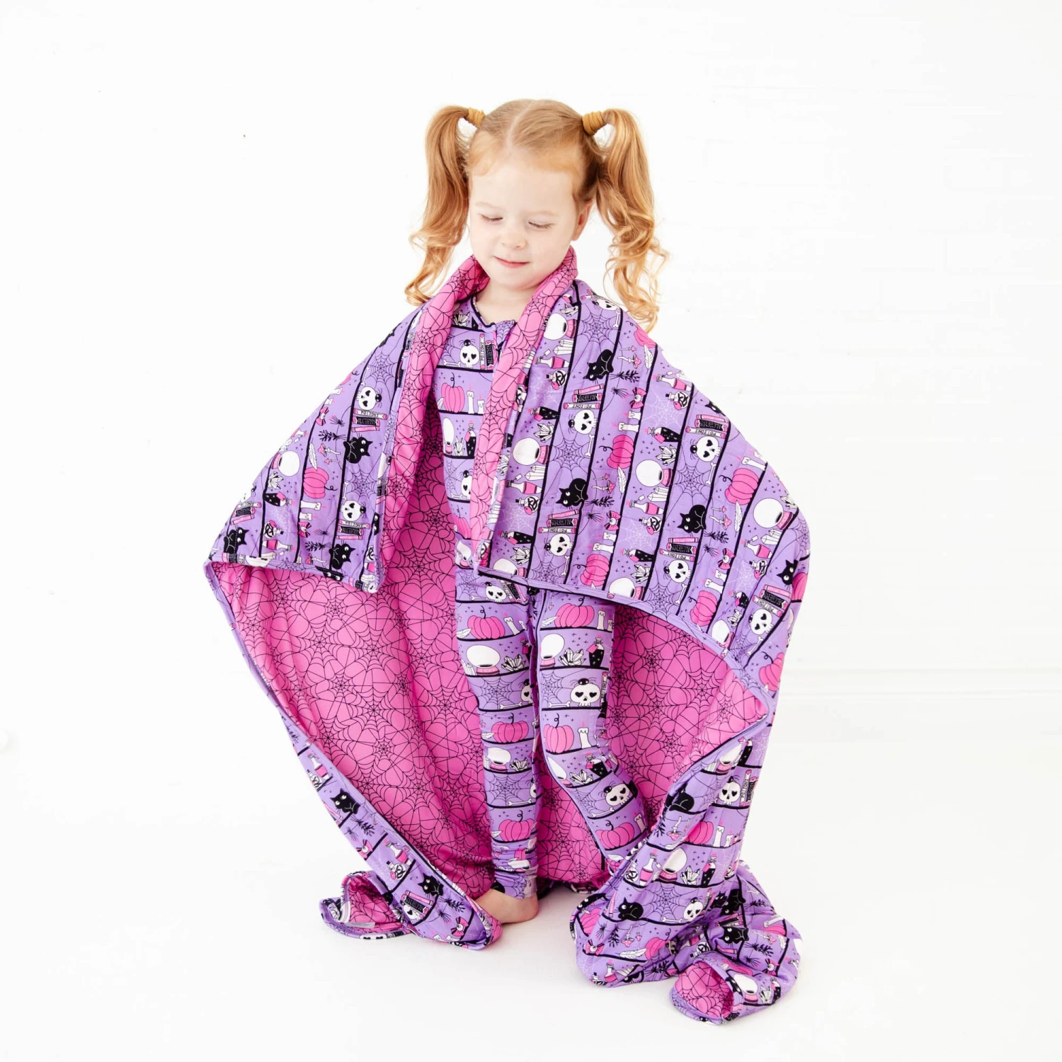 A Drop Of Magic Quilted Children's Bamboo Blanket - Purple 4 A Drop Of Magic Quilted Children's Bamboo Blanket - Purple - Image 2