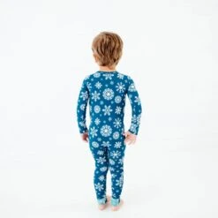 Snowflake Like Home Convertible Footie 11 Snowflake Like Home Convertible Footie -DREAMIERE Store snowflakeconvertiblefootie 6 56e82ab7 b4b7 49b4 9e6f 44d11d6acf36