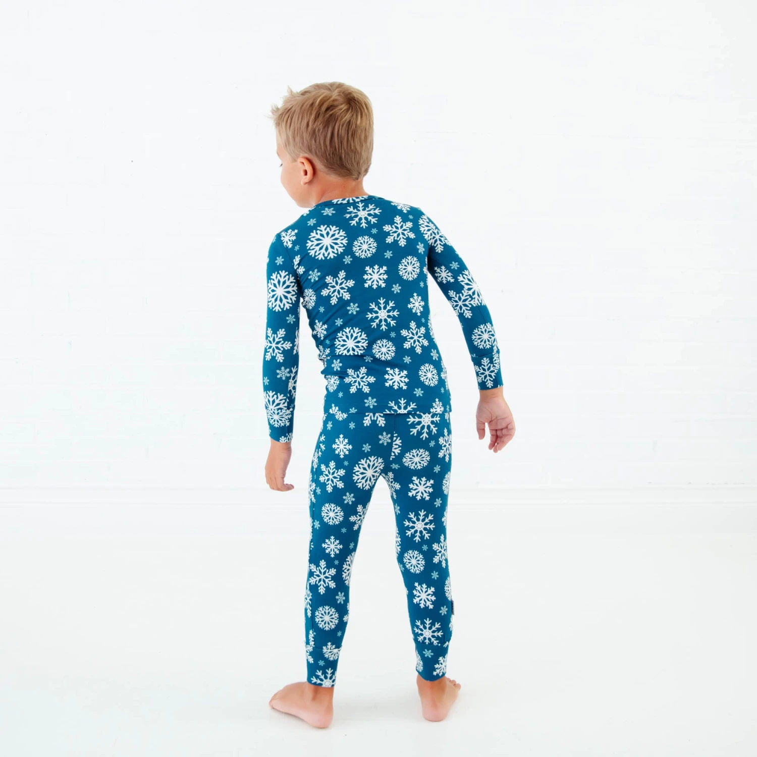 Snowflake Like Home Two Piece Pajamas Set 5 Snowflake Like Home Two Piece Pajamas Set - Image 3